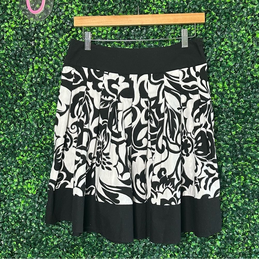 Cache Black & White Damask Floral Skirt Cotton Silver Metallic Pleated Size 2